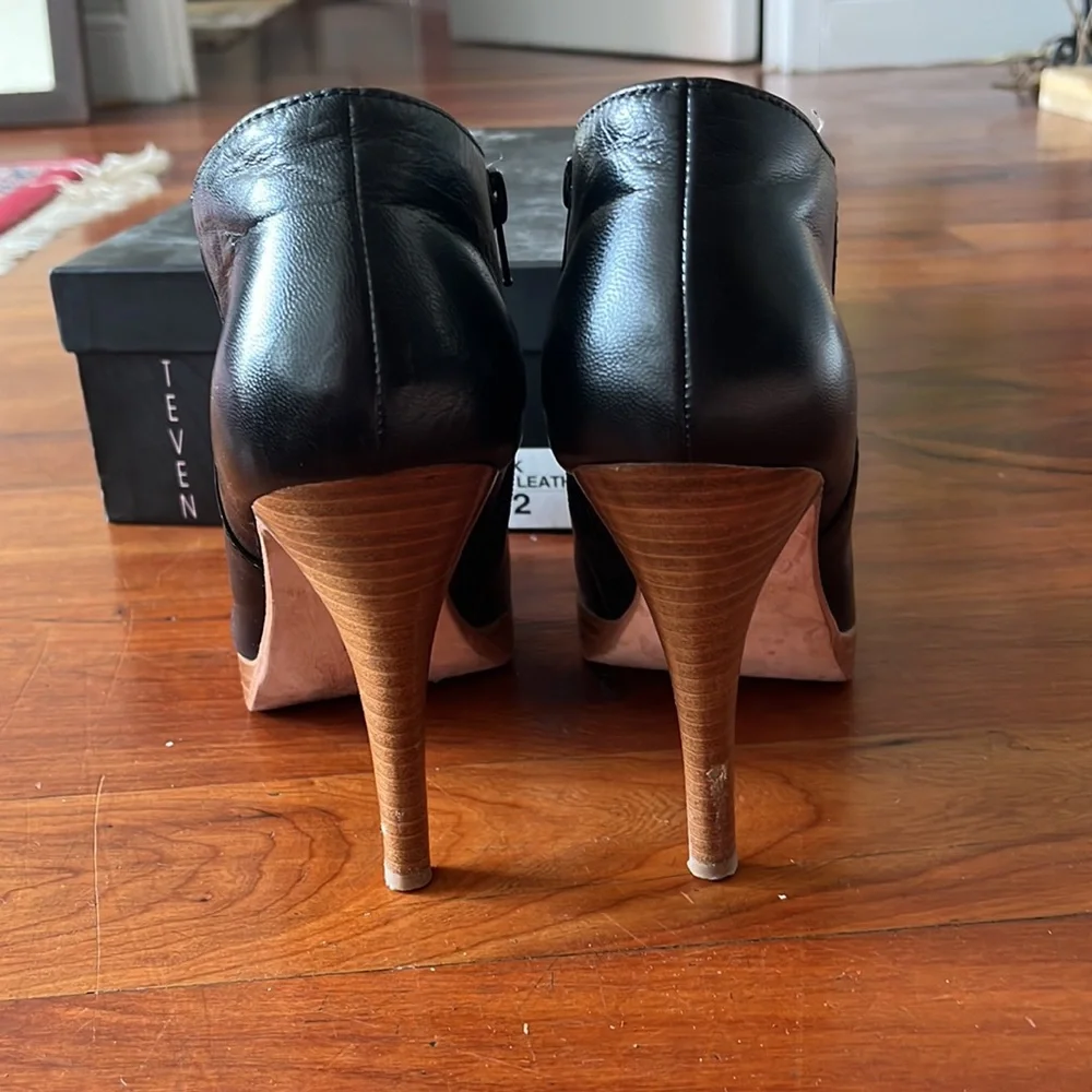 Steve Madden 8.5 Lipstick Black Leather boots - Picture 4 of 5